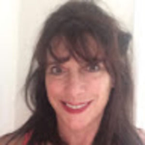 Meet your Posher, Debora